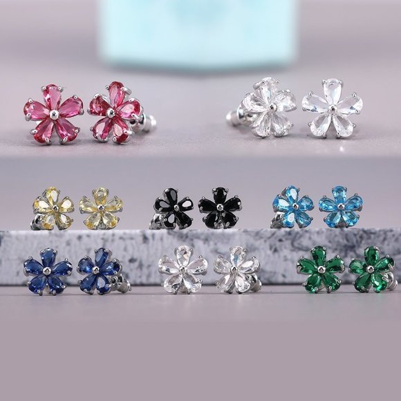 💞 Beautiful Tiny Plum Blossom Zircon Dainty Stud Earrings for  UNVN12455 - Picture 3 of 4